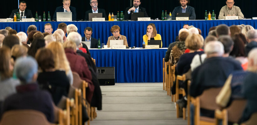 Město v odporu proti spalovně v Rybitví nepolevuje