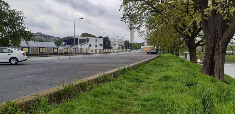 Nábřeží Václava Havla čekají úpravy, přibude i stezka pro cyklisty