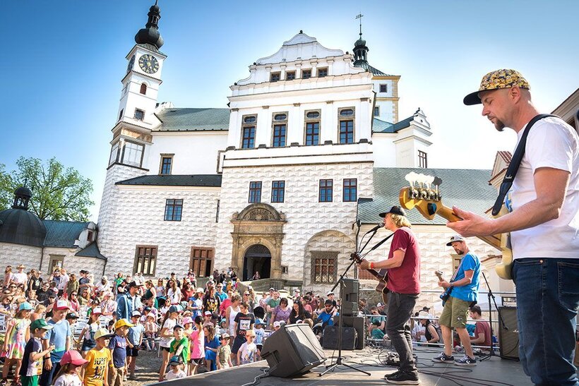 Zámkohraní aneb krásný dětský den