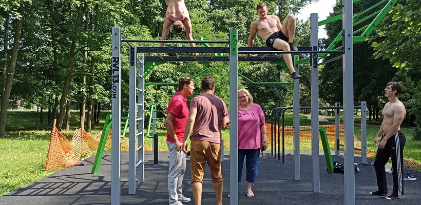 Nové hřiště v parku Na Špici už slouží veřejnosti