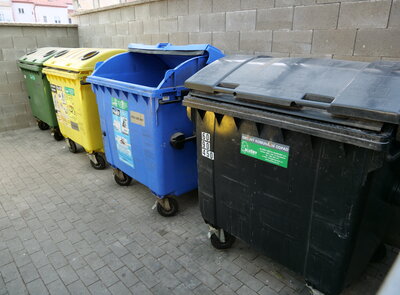 Poplatek za popelnice zůstává 650 korun. Zaplatit je potřeba do konce dubna