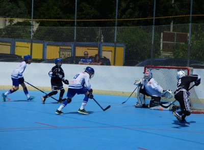 Hokejbalové hřiště ve Svítkově čeká kompletní rekonstrukce