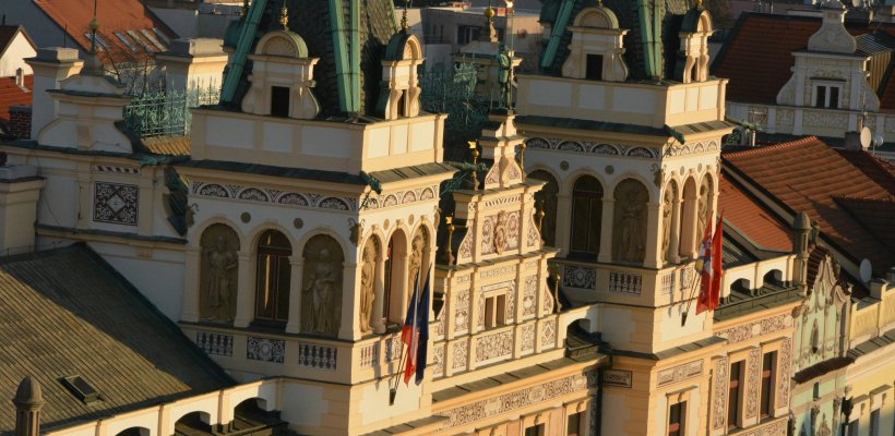 Kdo zanechal stopu v Pardubicích? Pomozte vybrat osobnosti, na které se nezapomíná