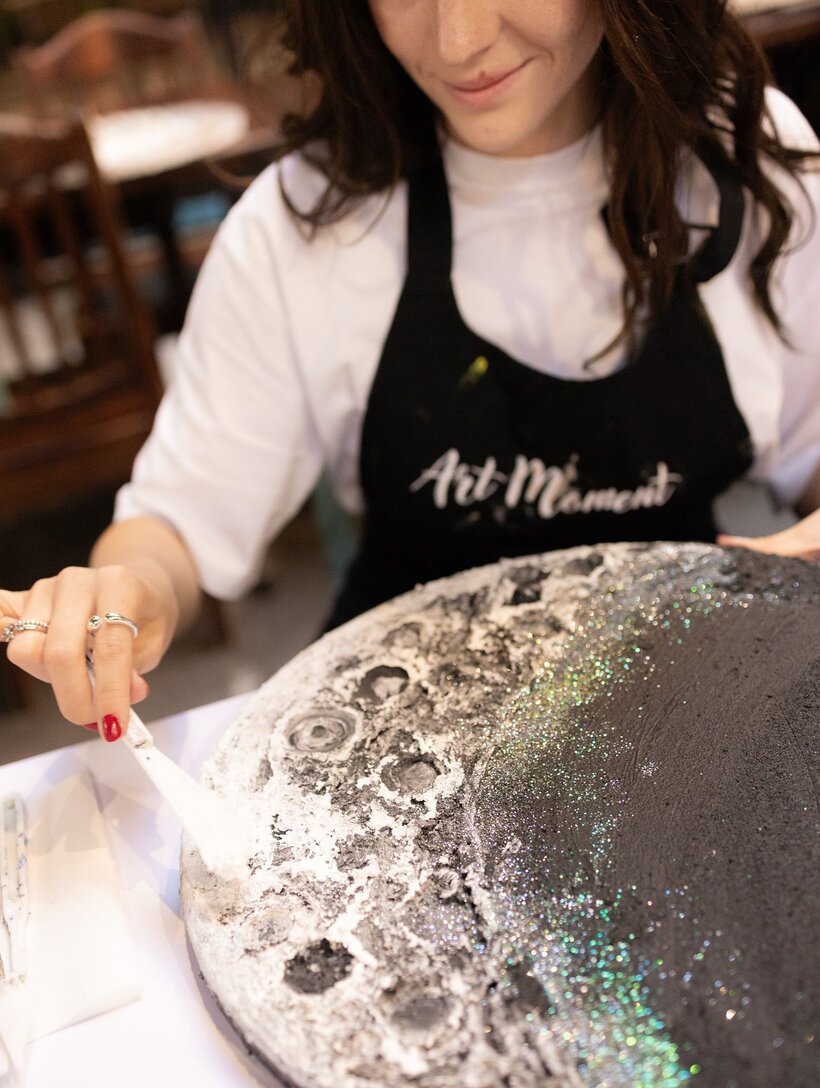 Malování 3D obrazu inspirovaného měsícem