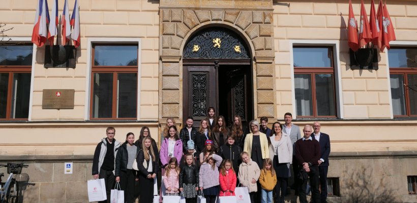 Mladí Pardubáci přemýšleli o svobodě a demokracii. Město ocenilo jejich práci