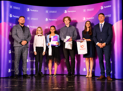 Zazářili ve vědě, umění i sportu. Pardubice ocenily 221 mladých talentů