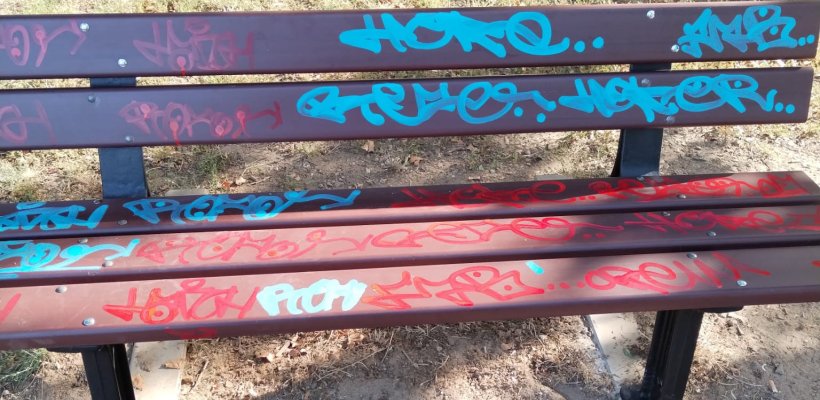 Vandalismus mezi námi na Dubině