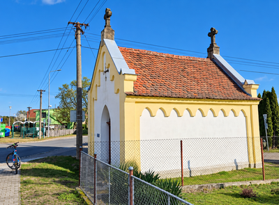 Kaple sv. Jana Křtitele v Černé za Bory je po opravě
