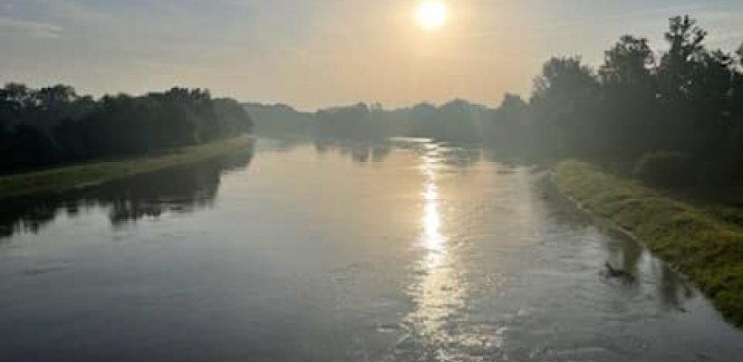 Chrudimka v Nemošicích je zatím stále na druhém povodňovém stupni