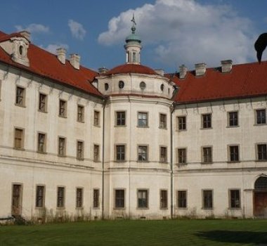 Klášter řádu sv. Voršily a kostel Nejsvětějšího srdce páně