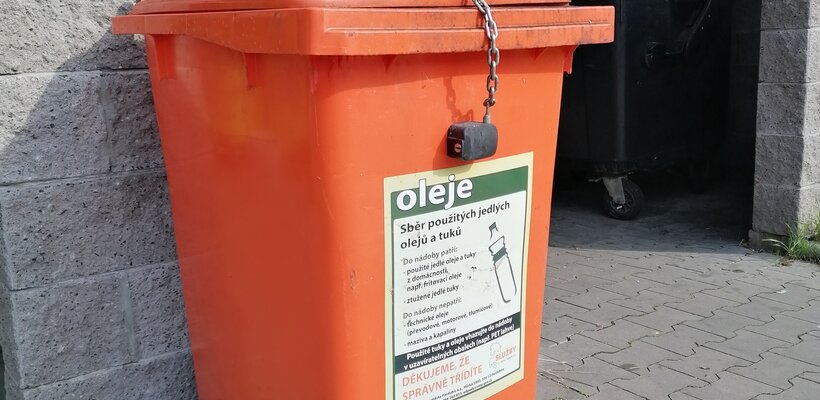 Kontejnery na jedlý olej v MO Pardubice II