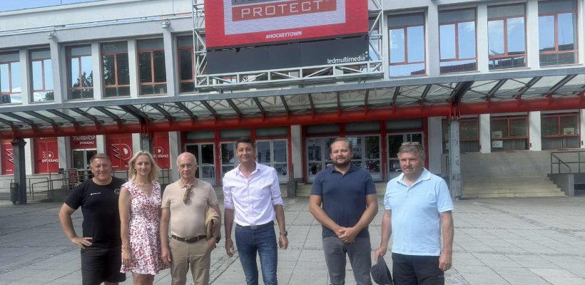 Chodník slávy se rozrostl o další dvě jména. Své dlaždice mají Aleš Dryml a František Stehno