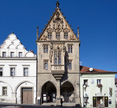 Kamenný dům (Stone House)