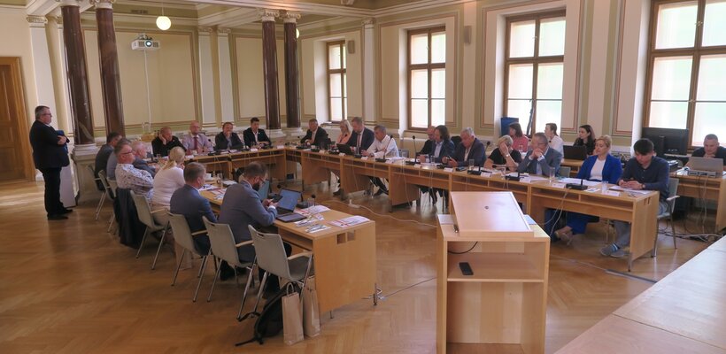 Město a kraj řeší společně nejen letiště, ale také silniční síť nebo okolí zámku