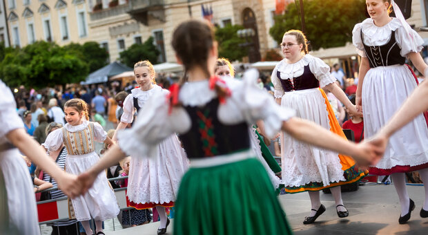 Pernštýnská noc - Folklórní festival (5. 6. 2026)
