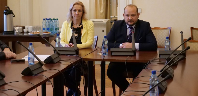 Radnice neustává v boji proti spalovně nebezpečných odpadů, petice se projednávala v senátním výboru