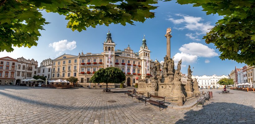 Na radnici zavlaje ukrajinská vlajka
