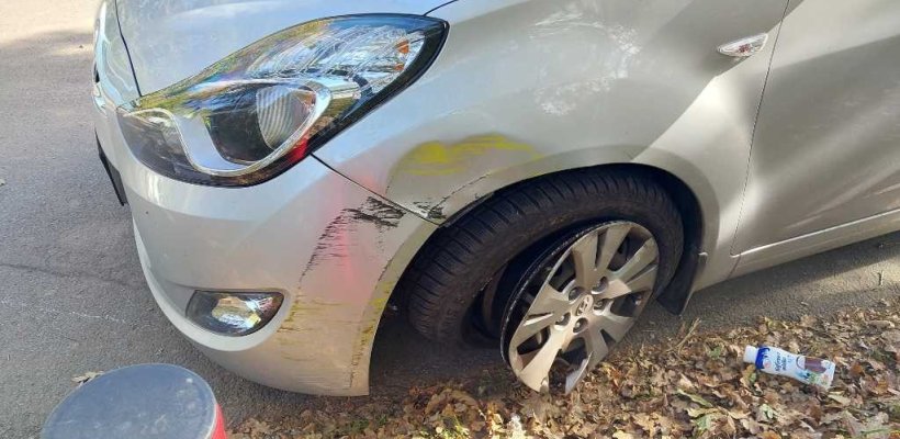 Nevešel se do podjezdu, boural až při otáčení. Řidička se nevešla mezi sloupky; Seniorku zachránil nevyzvednutý oběd a pozorná sousedka; Pod vlivem alkoholu našli strážníci 9 dětí