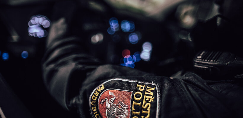 Pokoušel se ukrýt za strom. Před rodinou se skrýval 3 týdny