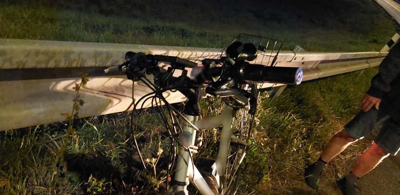 Vrátil sto tisíc korun a nálezné odmítal dokonce dvakrát; Neosvětlený cyklista byl pod vlivem alkoholu