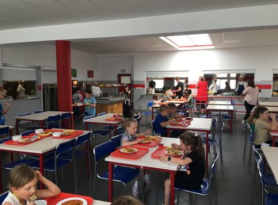 Pardubické školy pomáhají dětem, pro které není oběd samozřejmostí