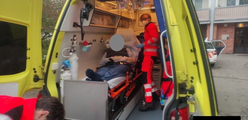 Řidič taxi odhalil zloděje kol; Díky kamarádce přišla pomoc včas