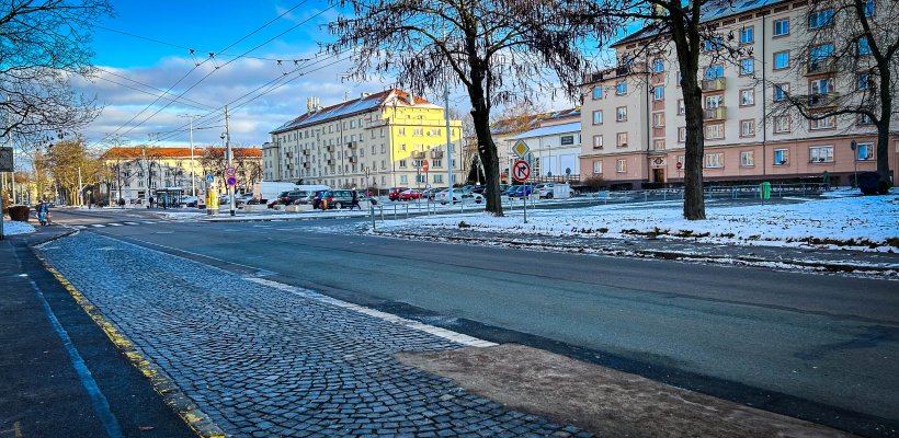 Zastávku Dukla, náměstí čeká modernizace, investice do přilehlého veřejného prostoru připravuje městský obvod