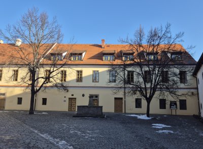 Na Příhrádku na jaře vyroste další Lavička Václava Havla